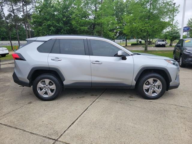 Certified Used 2023 SILVER SKY METALLIC Toyota  image 8