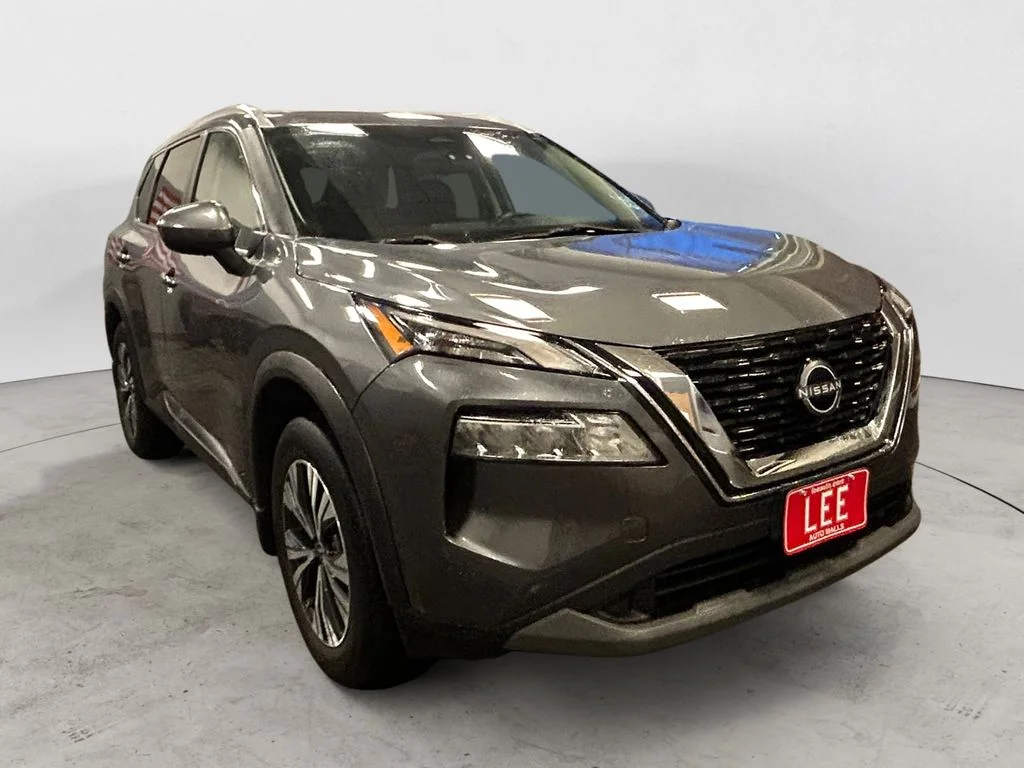 Used 2023 Gun Metallic Nissan SV image 8
