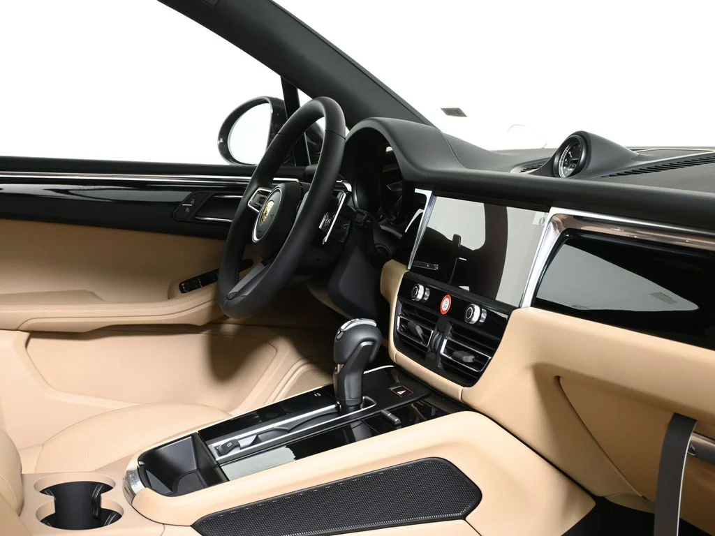 Used 2026 Brown Porsche  image 39