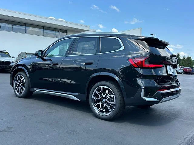 New 2026 Black Sapphire Metallic BMW xDrive28i image 3