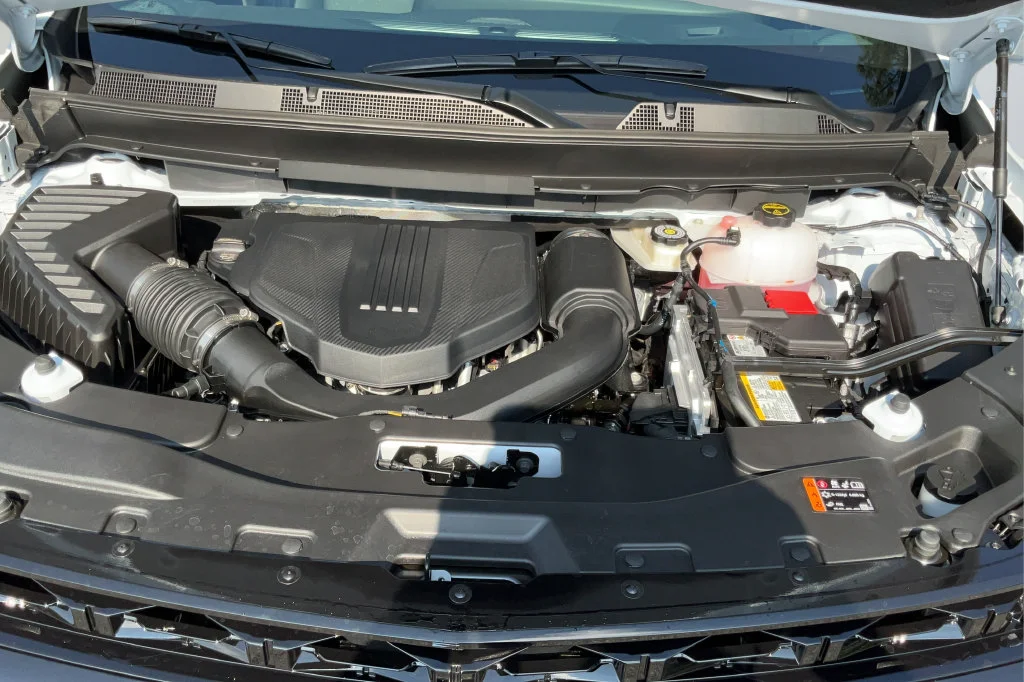 New 2027 Polar White Tricoat Chevrolet RS image 20