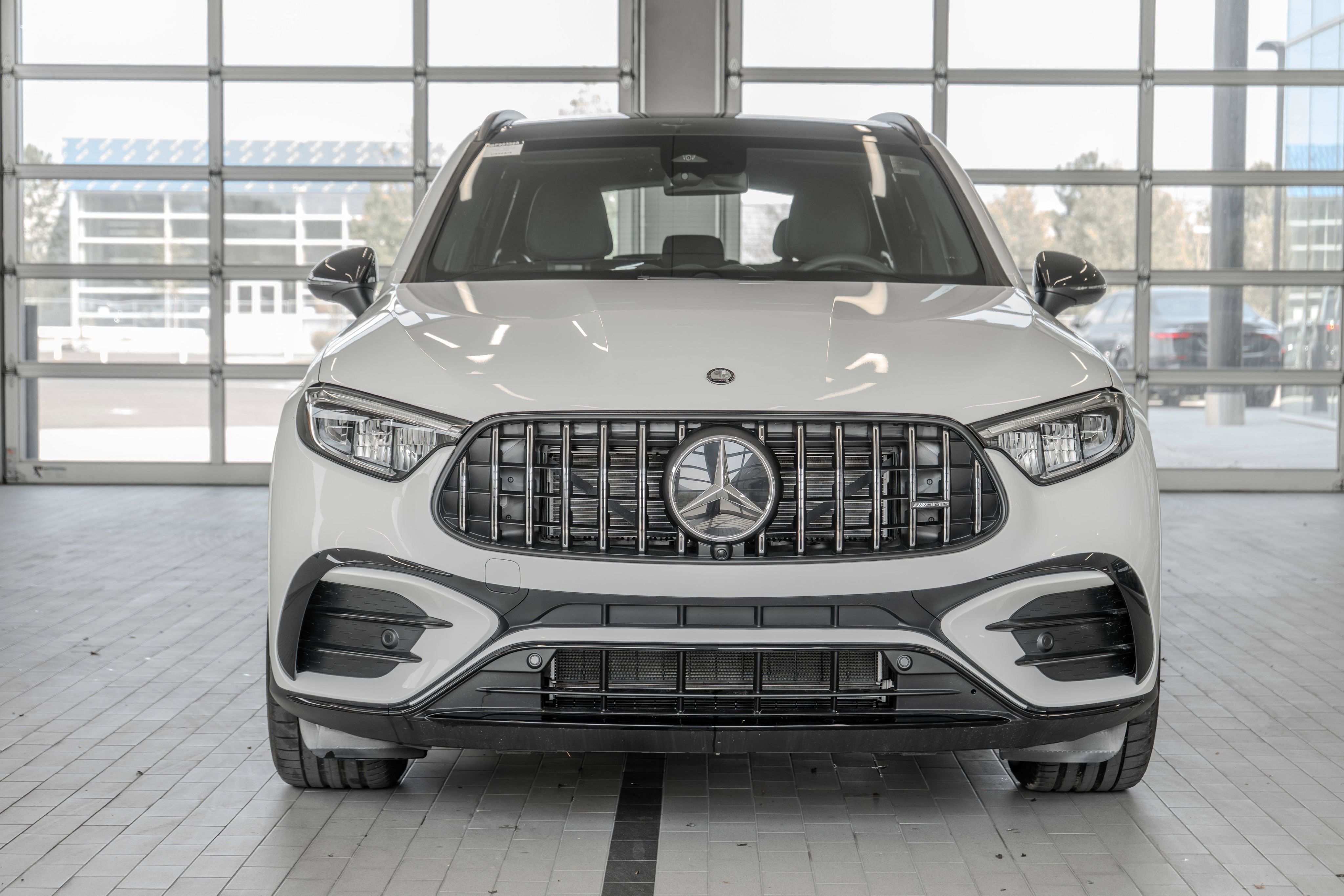 2025 Mercedes-Benz GLC AMG GLC43 - Photo 11