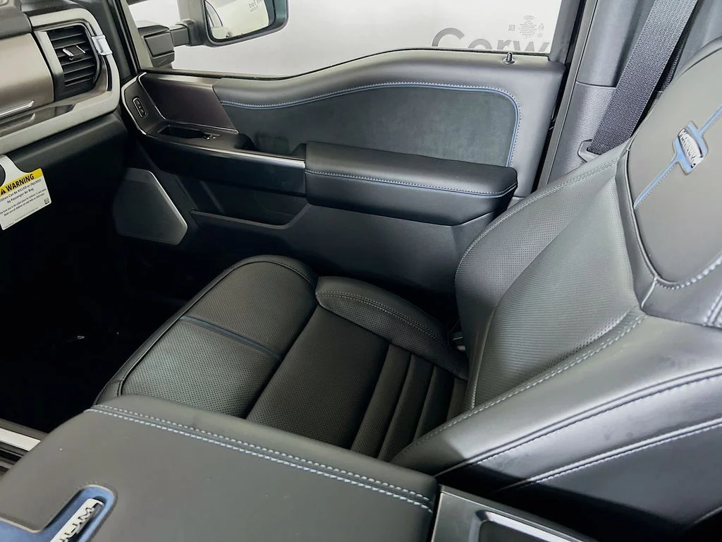 New 2026 Agate Black Metallic Ford Platinum image 29