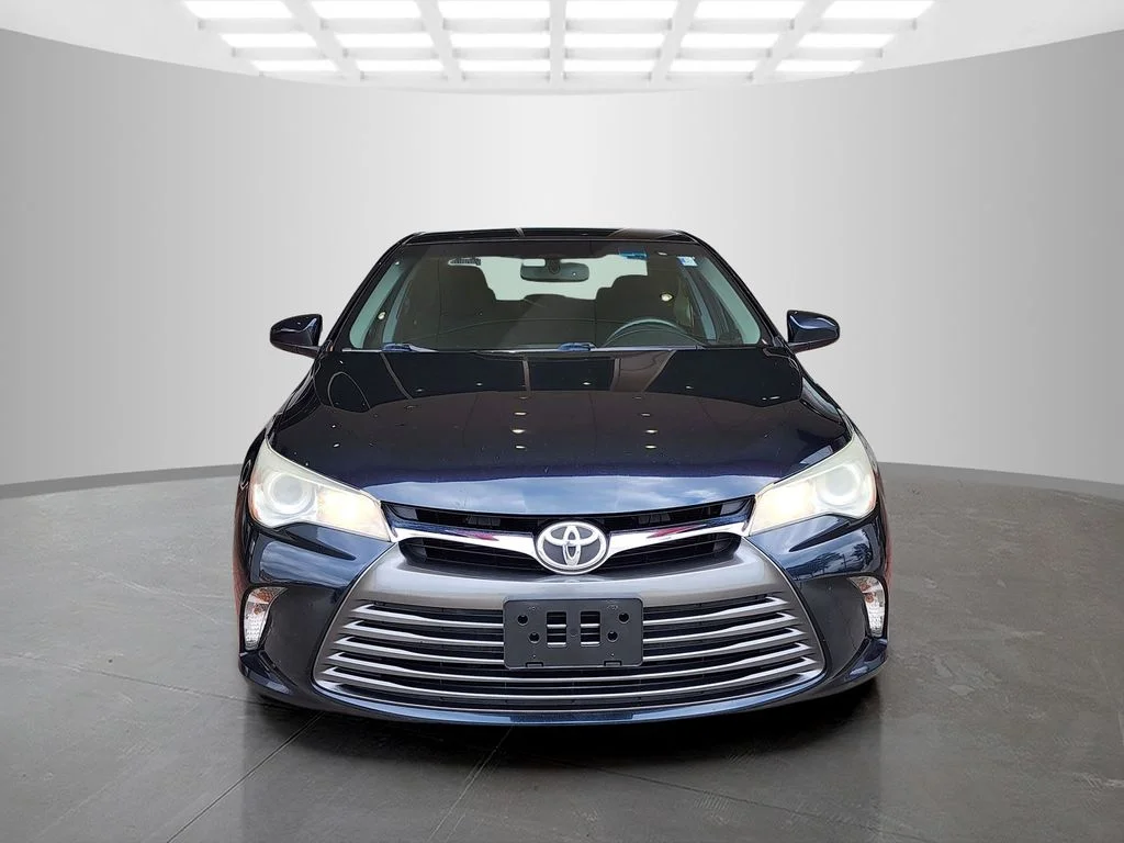 Used 2016 Toyota Camry LE with VIN 4T4BF1FK0GR575595 for sale in Nash, TX
