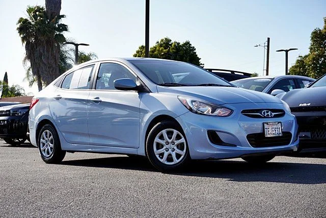 2014 Hyundai Accent GLS 4-Door 6-Speed Automatic's photo