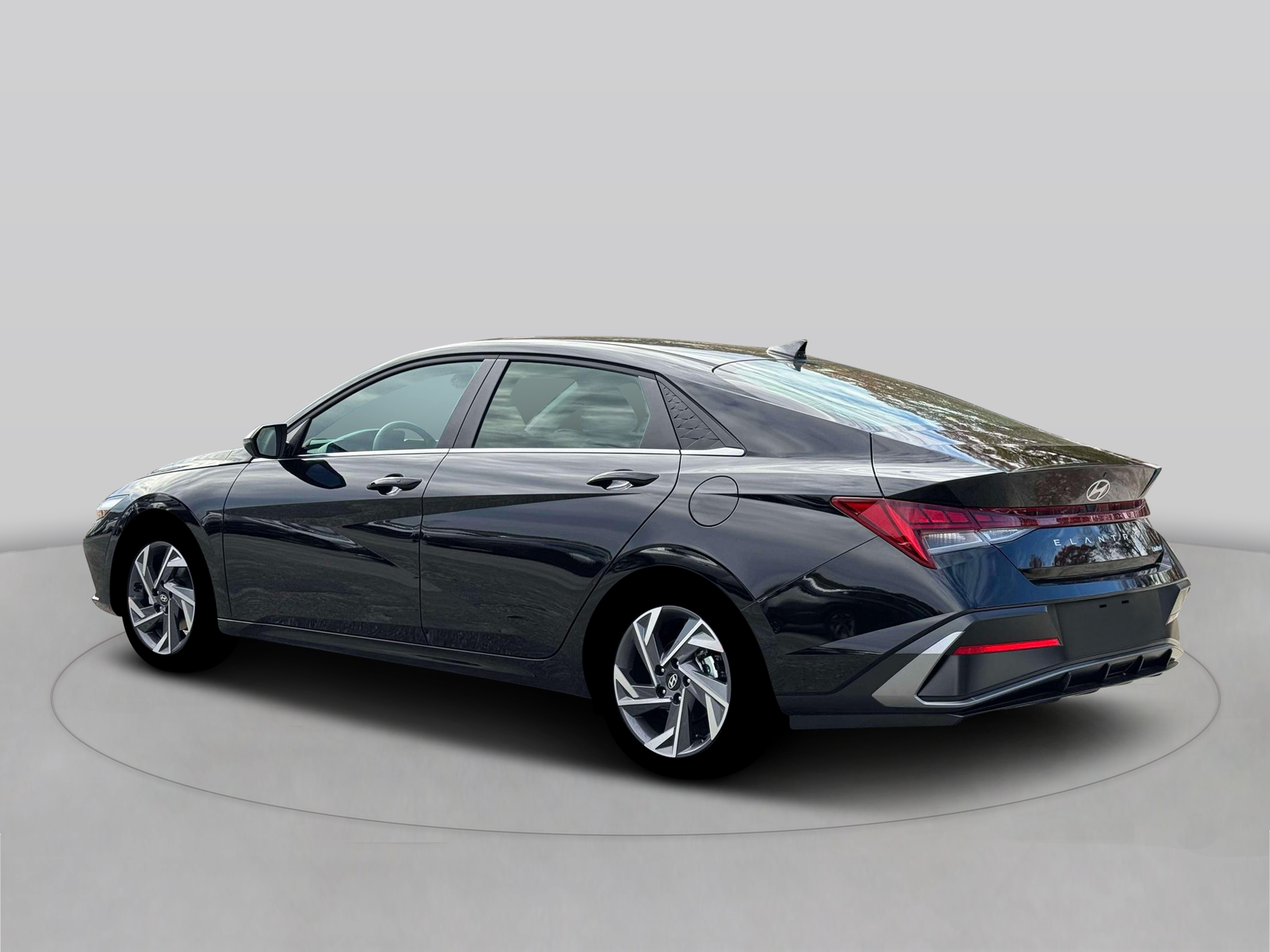 New 2026 Black Hyundai Limited image 4