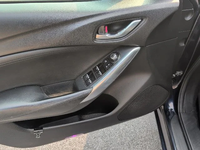 Used 2017 Blue Mazda Touring image 17