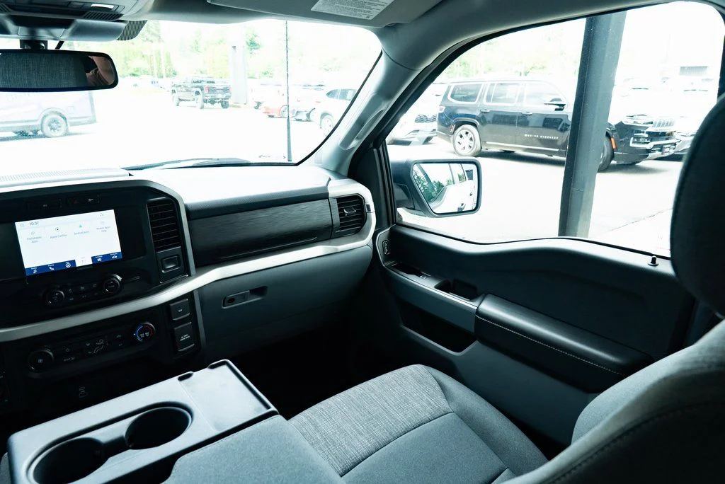 Used 2022 White Ford XLT image 10
