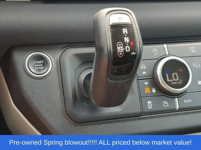 Used 2020  Land Rover SE image 35