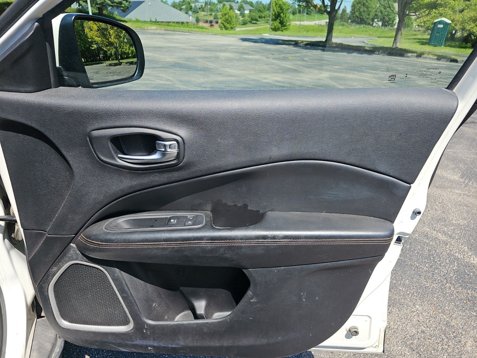 Used 2018 White Clearcoat Jeep Limited image 12