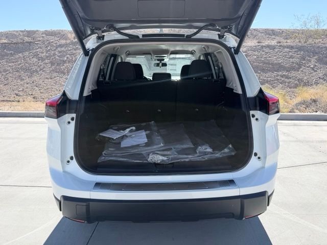 New 2026 White Nissan SV image 29