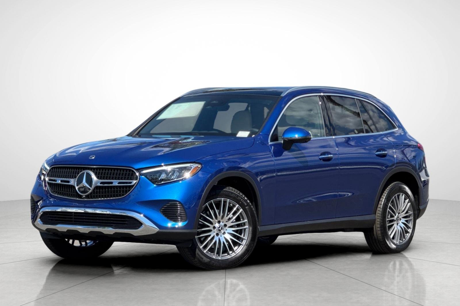 2027 Mercedes-Benz GLC Base