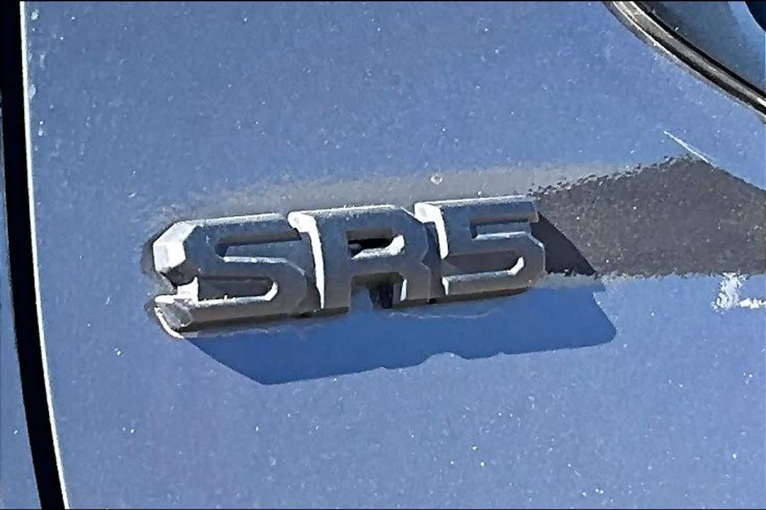 2024 Toyota Tacoma SR5 - Photo 10