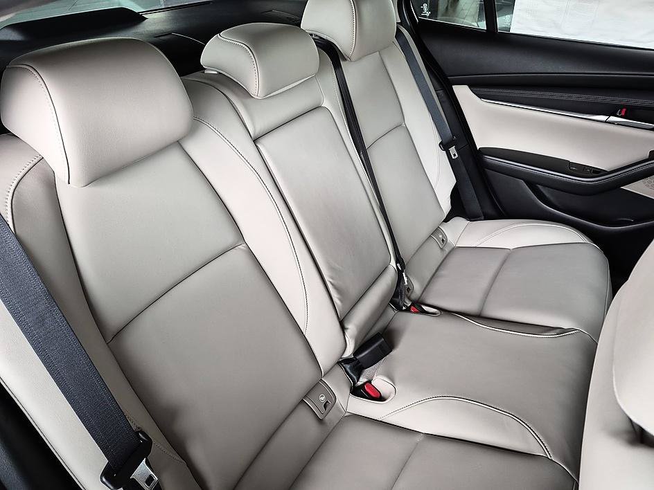 New 2026 Machine Gray Metallic Mazda 2.5 S Preferred image 33
