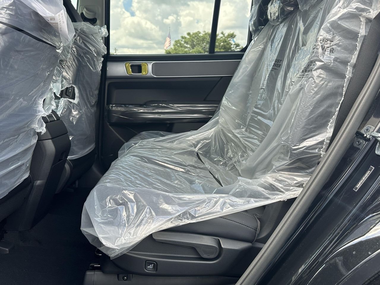 New 2026 Phantom Black Hyundai SEL image 18