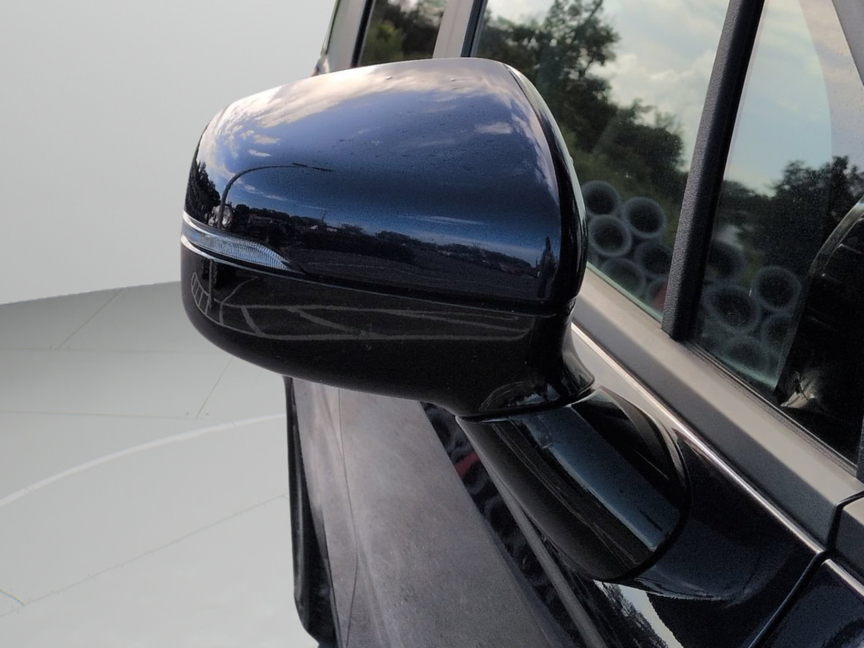 Certified Used 2025 Deep Chroma Blue Kia LXS image 12