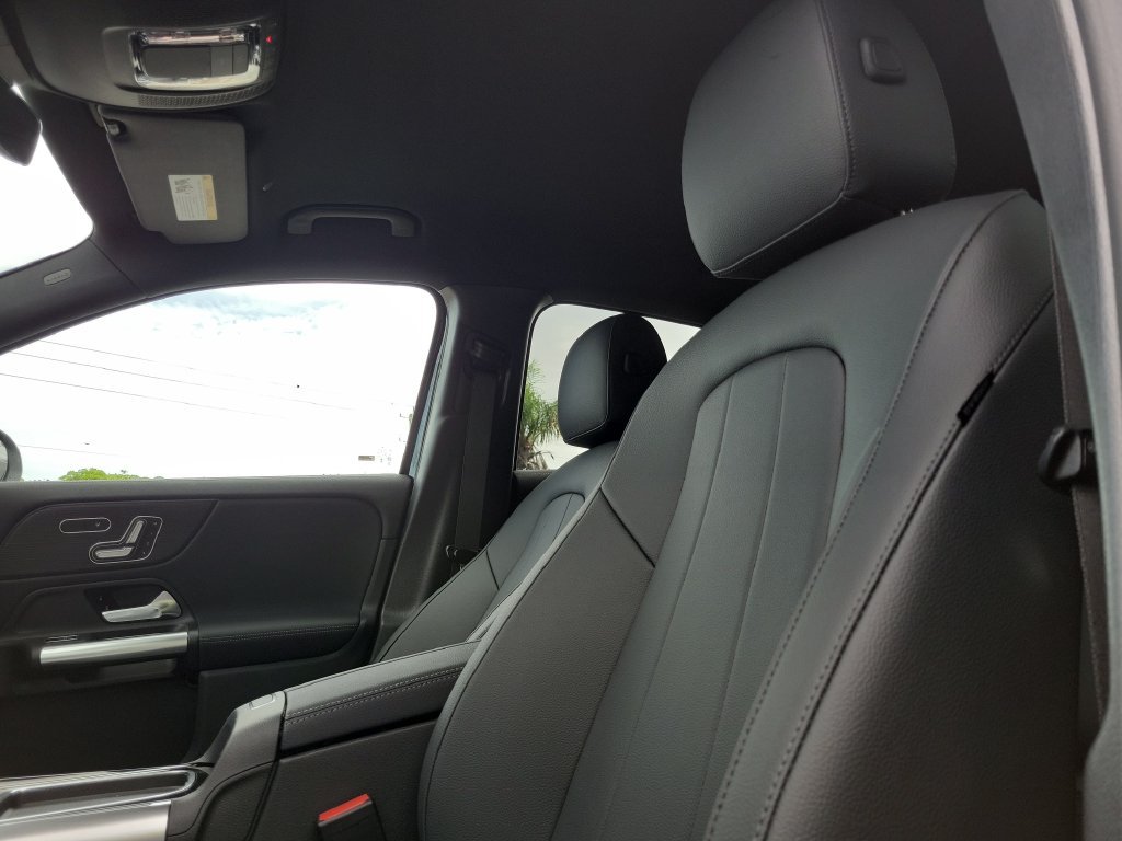 New 2026 Night Black Mercedes-Benz GLA 250 image 21