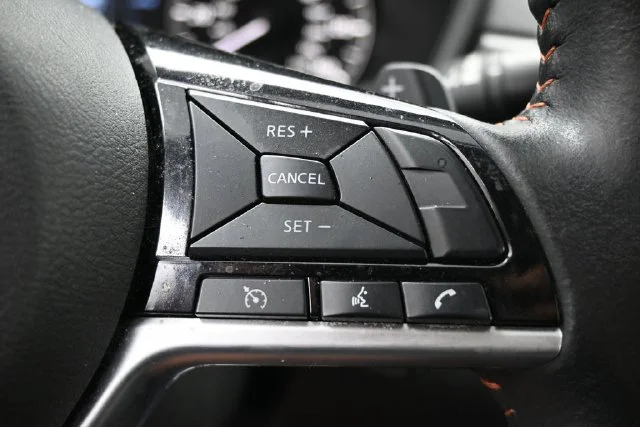 Used 2023 Red Nissan 2.5 SR image 18
