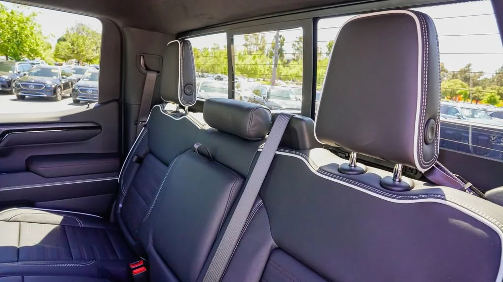 2026 GMC Sierra 1500 AT4X - Photo 15
