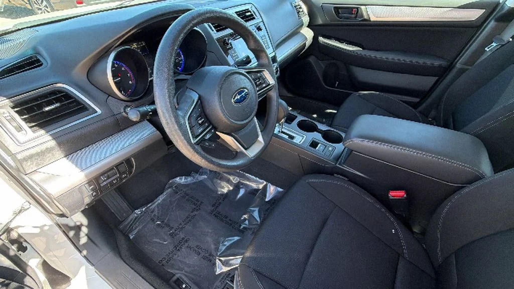 Used 2019 Crystal White Pearl Subaru 2.5i image 10