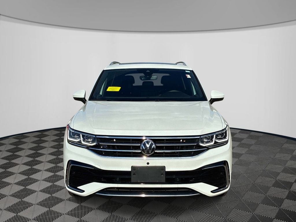 Used 2024 White Volkswagen 2.0T SEL R-Line image 2