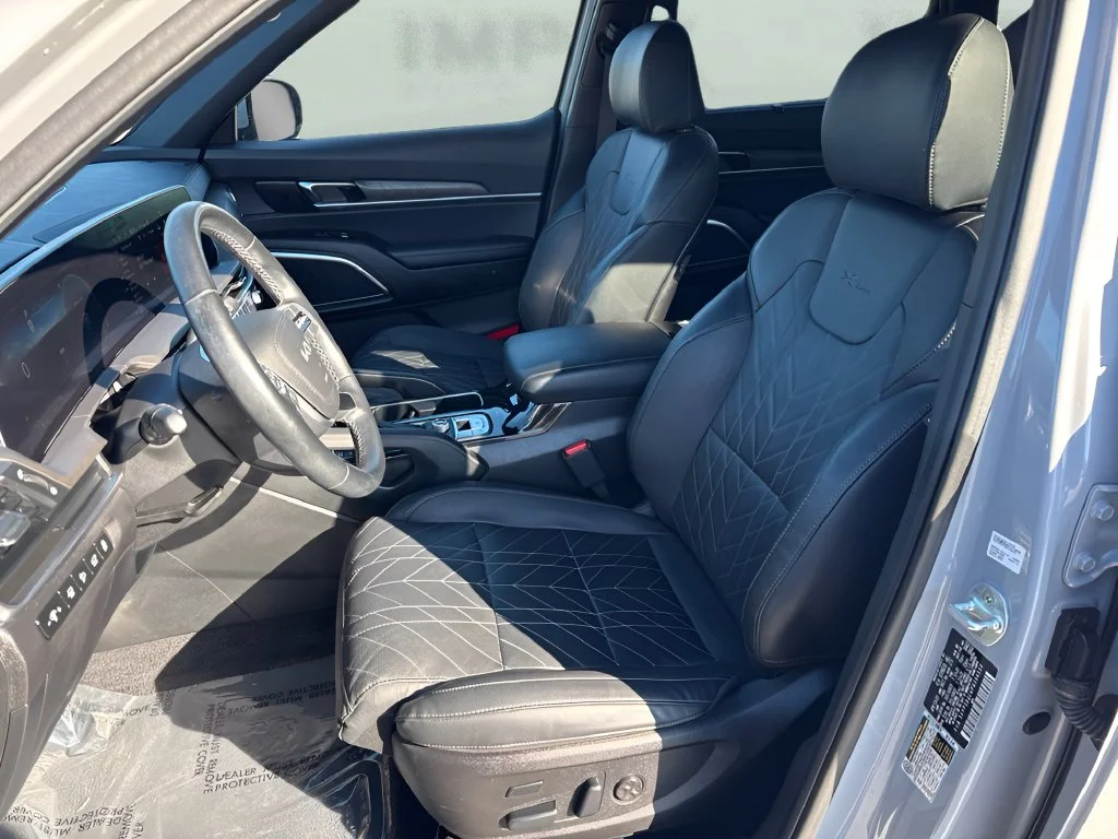 Used 2023 Gray Kia SX X-Line image 9
