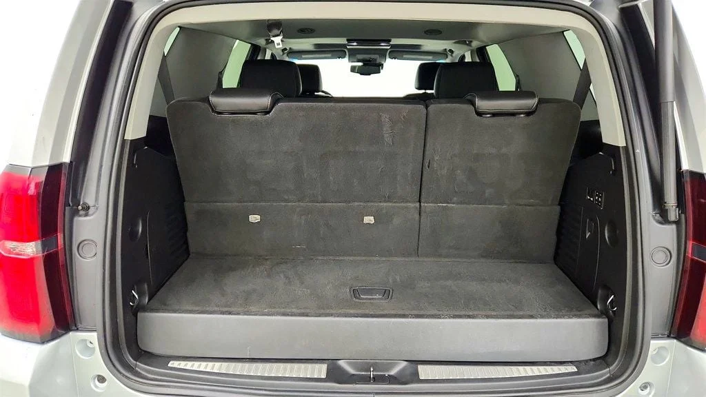 Used 2020 Silver Ice Metallic Chevrolet 4WD 4dr LT w/ Luxury Pkg & Sun/Entertainment Pkg image 22