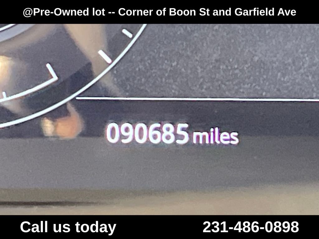 Used 2019  Land Rover HSE Dynamic image 21