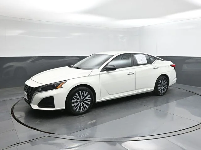 2025 Nissan Altima 2.5 SV's photo
