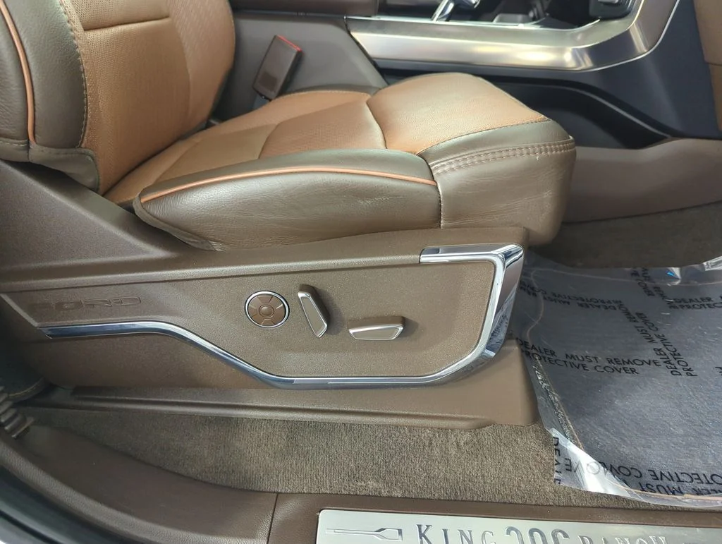 Used 2022 White Ford King Ranch image 36