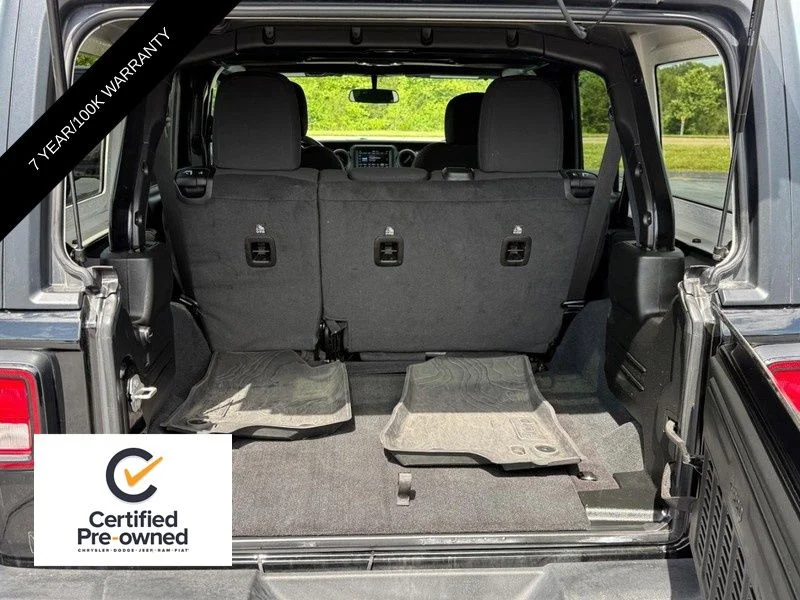 Used 2023 Black Jeep Sport S image 4