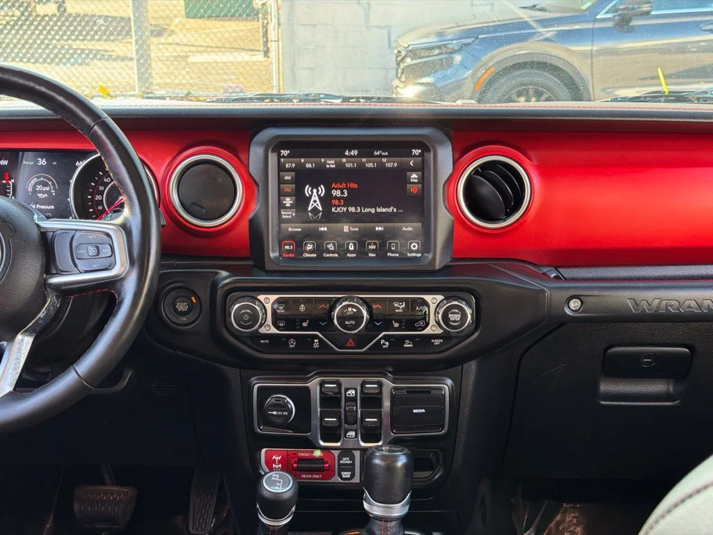 Used 2021 White Jeep Unlimited Rubicon image 20