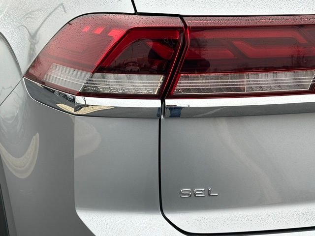 New 2026 Silver Mist Metallic Volkswagen 2.0T SEL Premium R-Line image 16