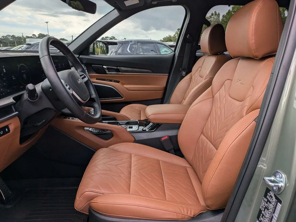 Used 2025 Jungle Green Kia SX X-Line image 14