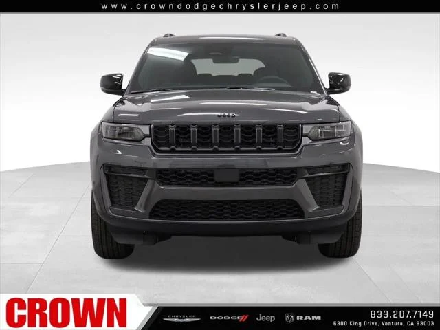 New 2026 Baltic Gray Metallic Clearcoat Jeep Laredo image 2