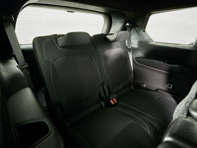 New 2025 Baltic Gray Metallic Clear-Coat Exterior Paint Jeep Laredo image 26
