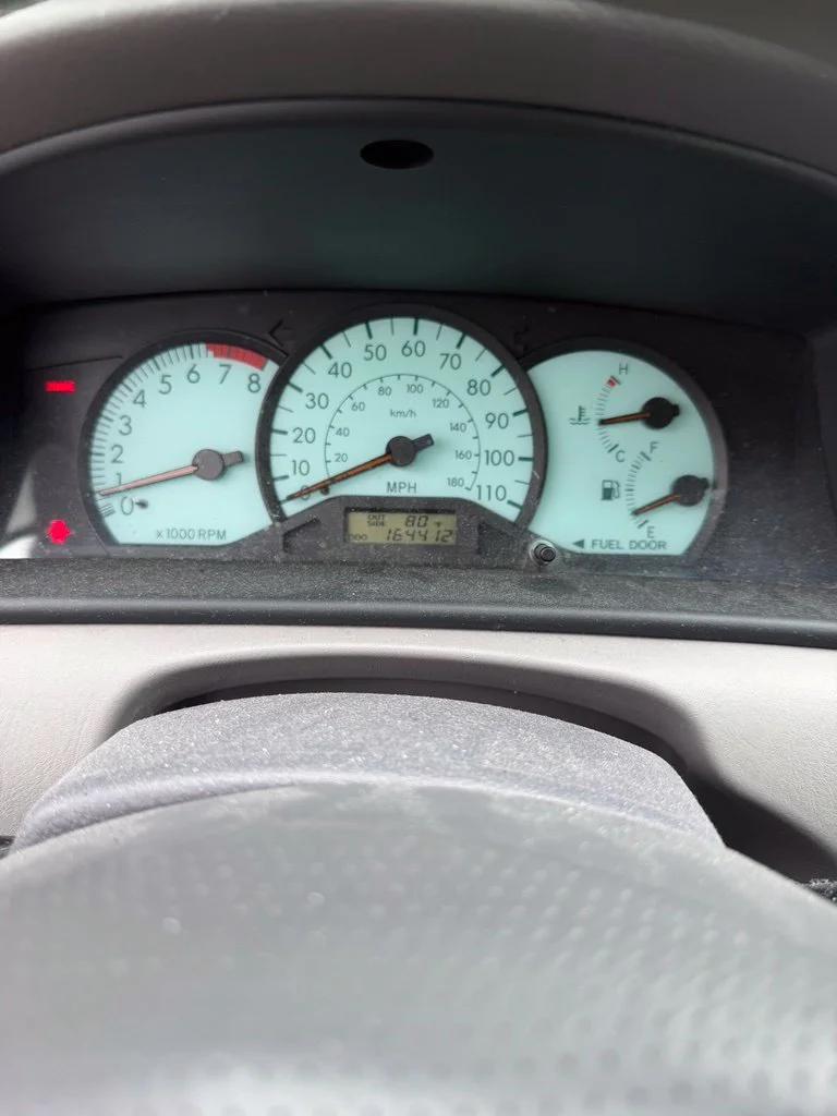 Used 2003 Black Toyota LE image 10