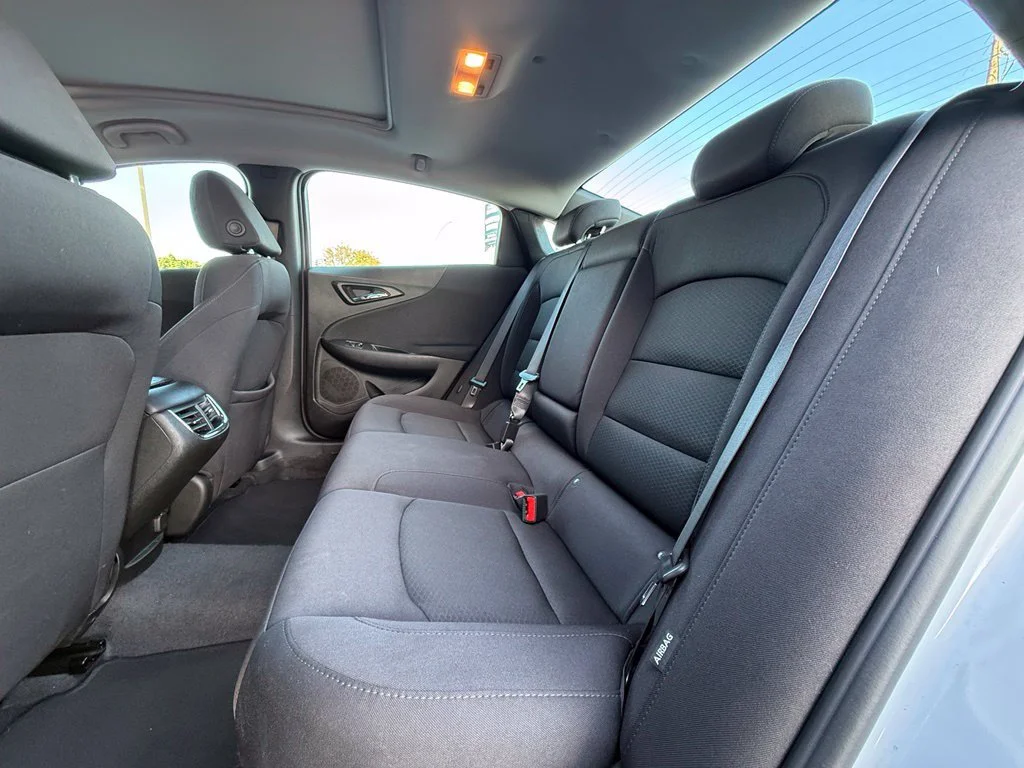 Used 2024 Summit White Chevrolet 1LT image 34