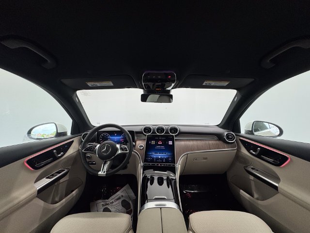 Certified Used 2026 Polar White Mercedes-Benz GLC 300 image 22