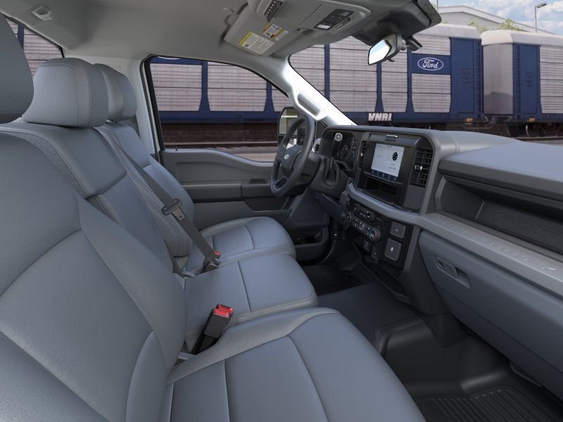 New 2026 Oxford White Ford F-350® XL image 33