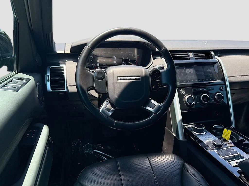 Used 2019 Gray Land Rover HSE image 25