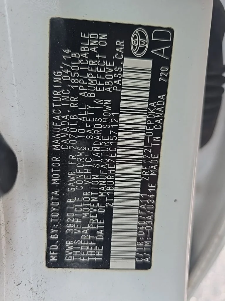 Used 2014 White Toyota L image 13