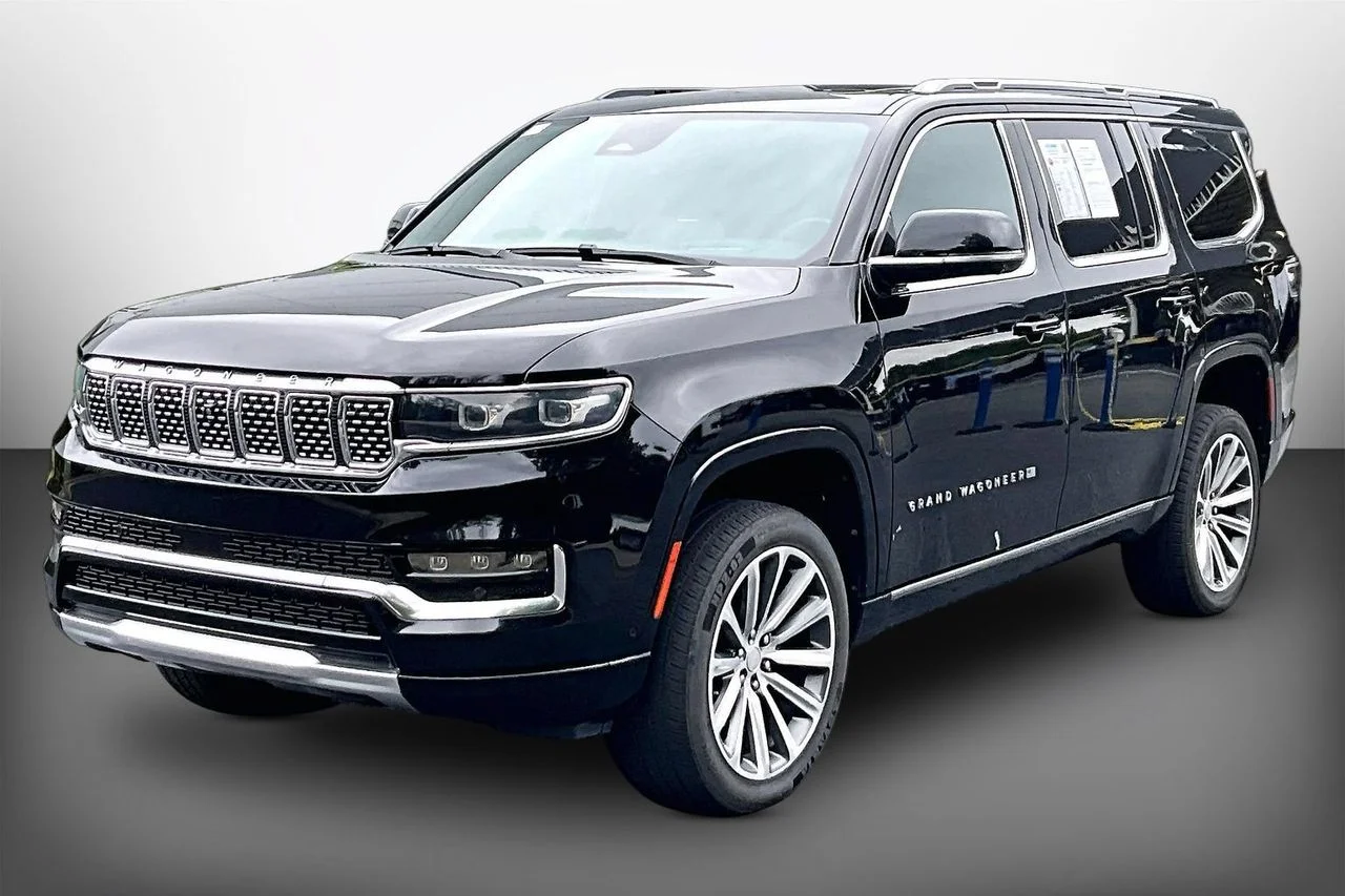 Used 2023 Black Jeep Series II image 4