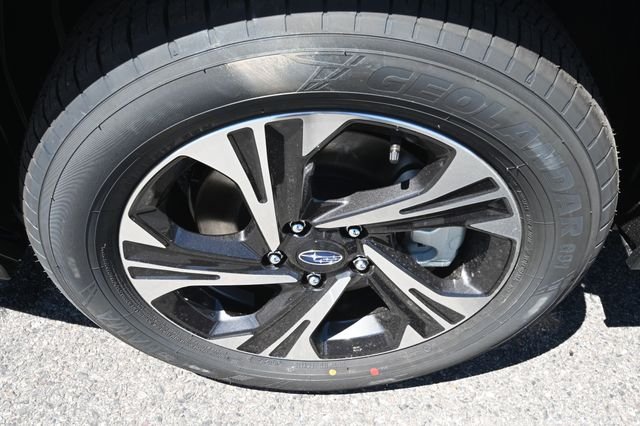 New 2026 ICE SILVER METALLIC Subaru Premium image 27
