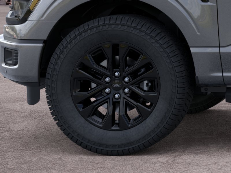 New 2026 Carbonized Gray Metallic Ford XLT image 19