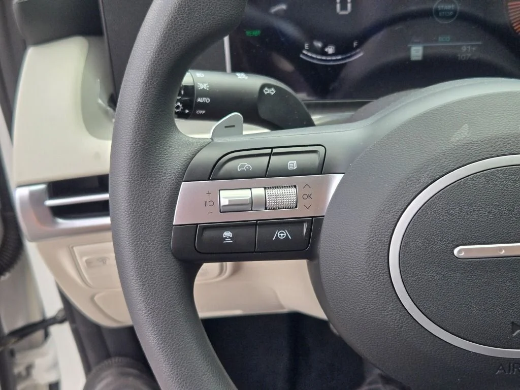 Used 2026 White Hyundai Blue SE image 26