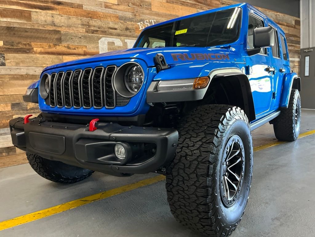 Used 2025 Blue Pearl Jeep Rubicon X image 7