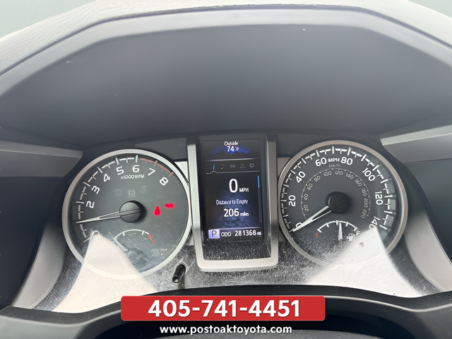 Used 2016 Red Toyota SR5 image 10