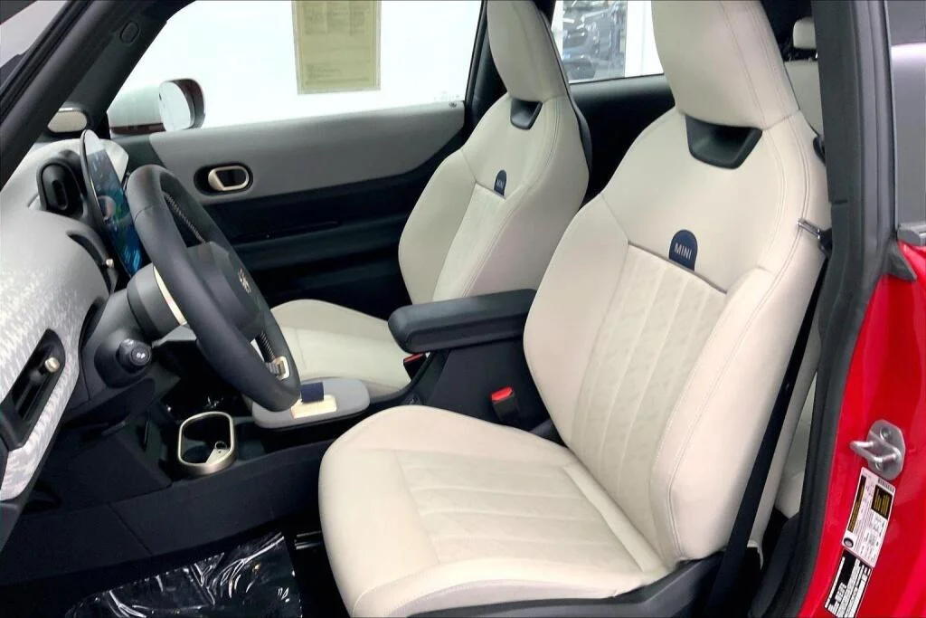 2025 MINI Hardtop 2 Door S - Photo 15