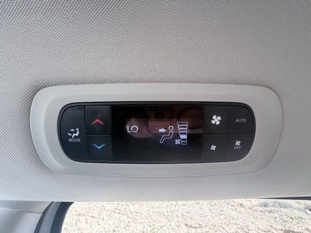2024 Chrysler Pacifica Touring L - Photo 30